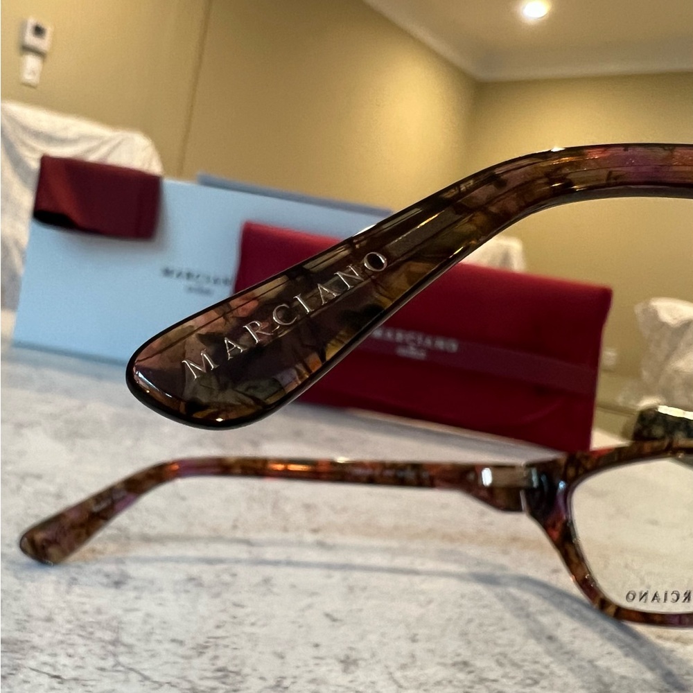 Guess Marciano Cat-Eye Glasses (NWT) - Picture 4 of 10